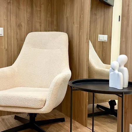 Apartamento на менцинського