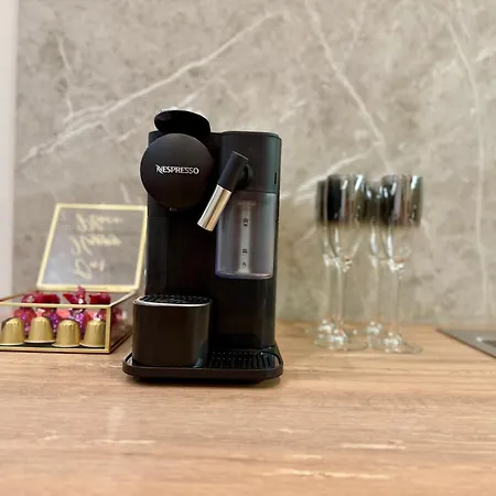 на менцинського Apartamento *