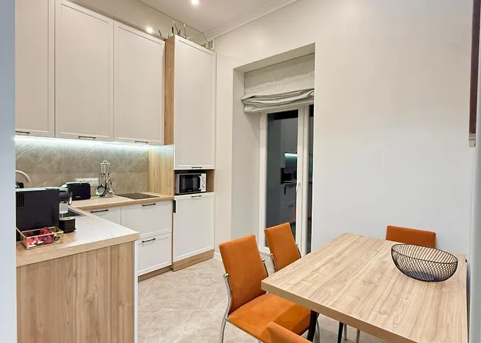 на менцинського Apartamento *